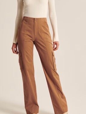 Abercrombie & Fitch Tan Cargo Pants